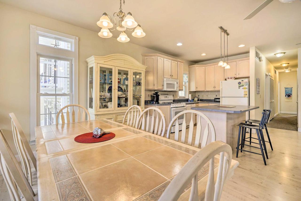 Sunny Ocean City Retreat About Qtr-Mi To Beach! Exterior foto